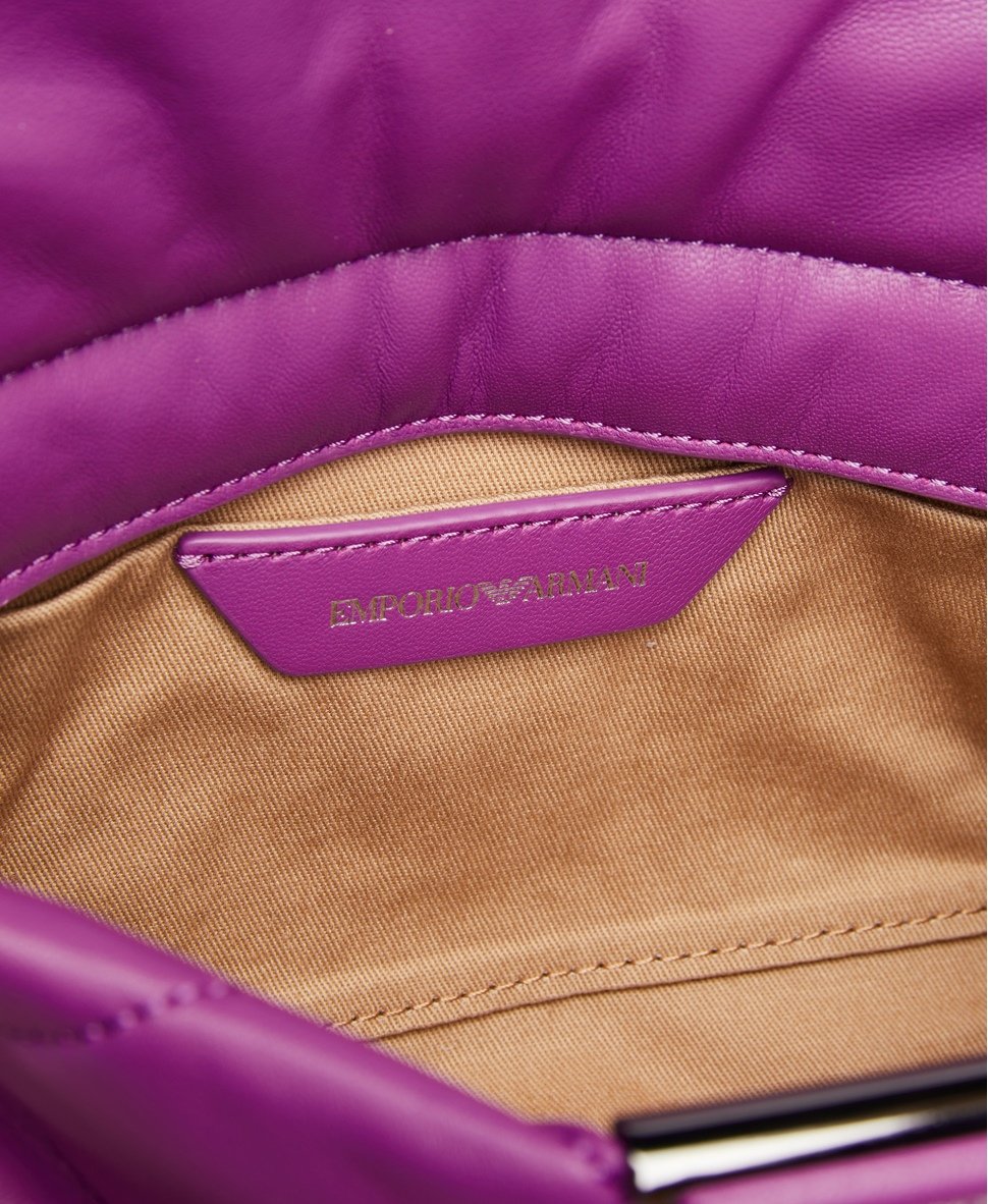 Emporio Armani Kožená messenger taška Fialová 3