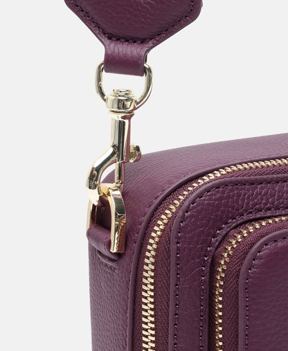 Aigner Kožená messenger taška Fialová 2