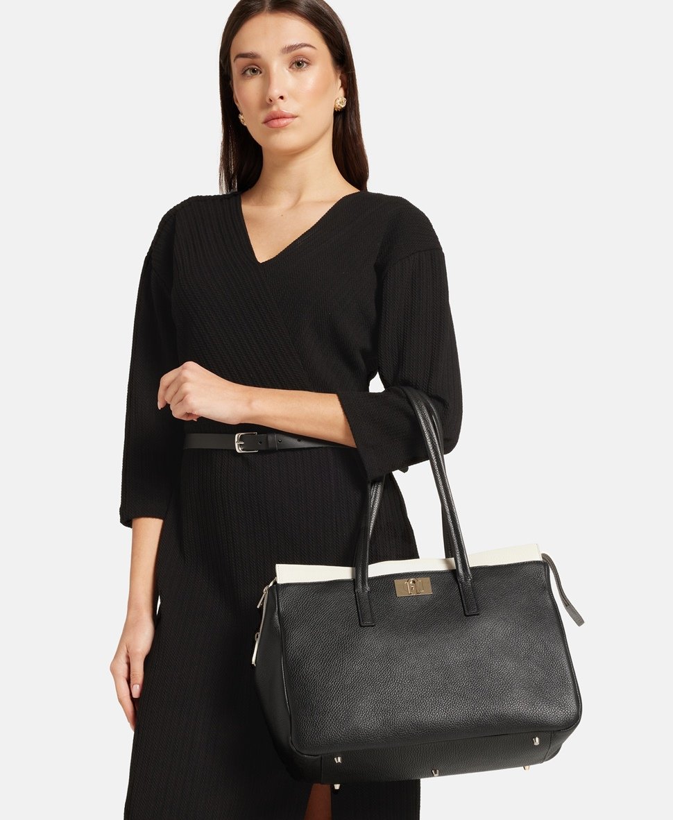 Furla kožená kabelka Černá 5