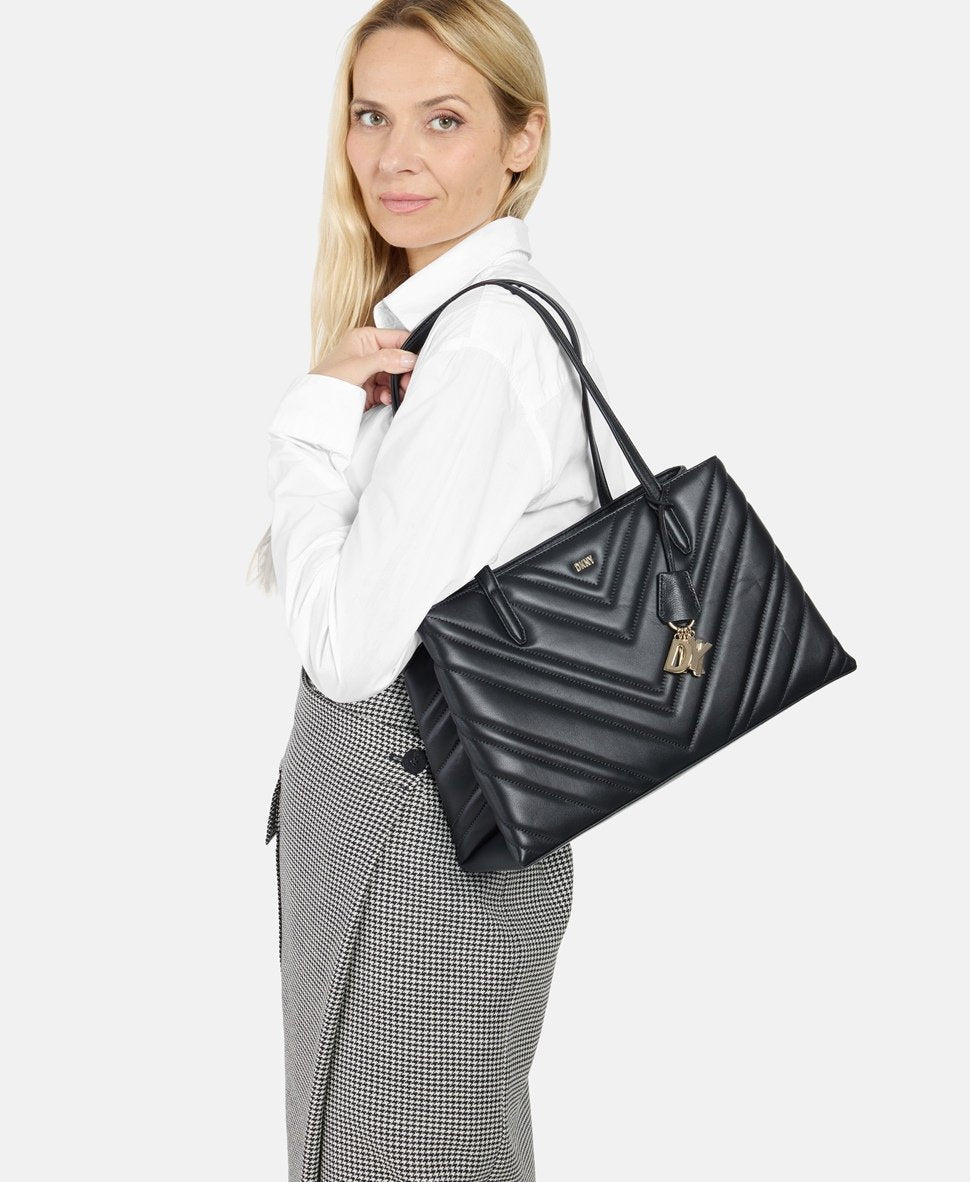 DKNY kožená kabelka tote Černá 5
