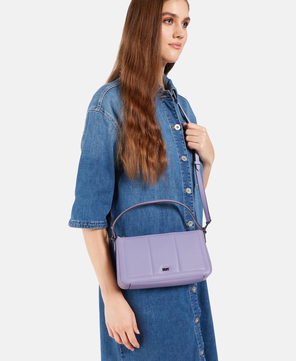 DKNY Kožená messenger taška Lila 5