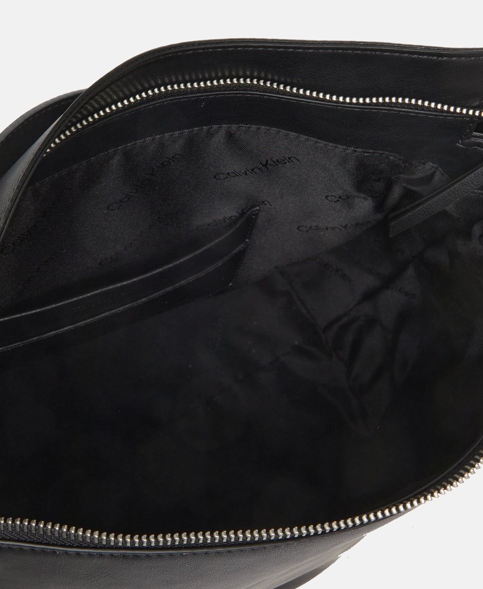 Calvin Klein kabelka shopper Černá 3