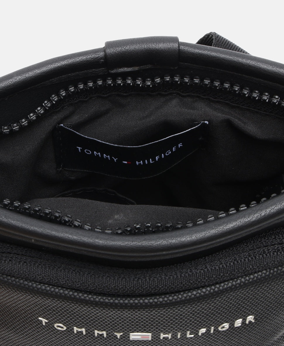 Tommy Hilfiger taška messenger Černá 3