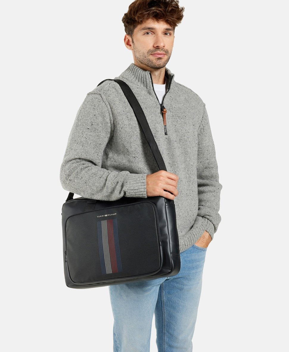 Tommy Hilfiger brašna na notebook Černá 5
