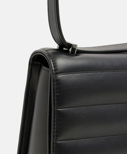 Calvin Klein kabelka přes rameno Černá 2