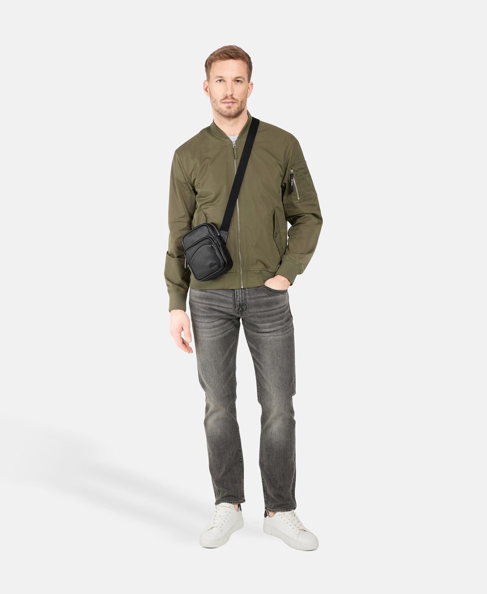 Lacoste kabelka přes rameno Černá 5