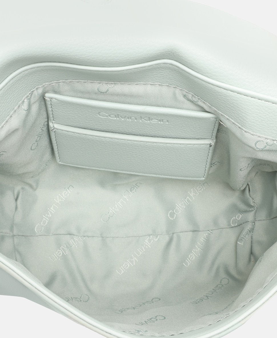 Calvin Klein kabelka přes rameno Mentolová 3
