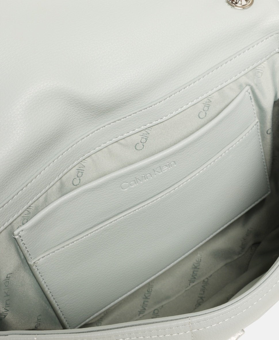 Calvin Klein kabelka přes rameno Šedá 3