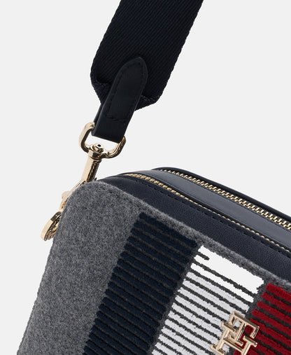 Tommy Hilfiger kabelka přes rameno Šedá 2