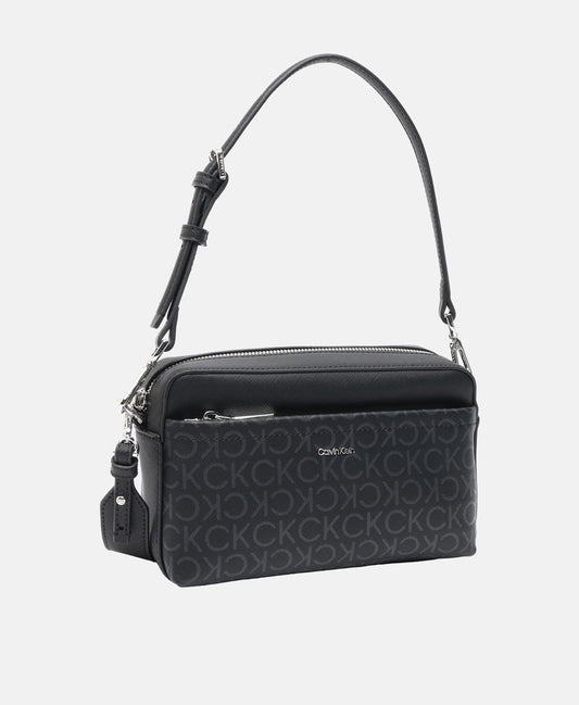 Calvin Klein taška messenger Černá 1