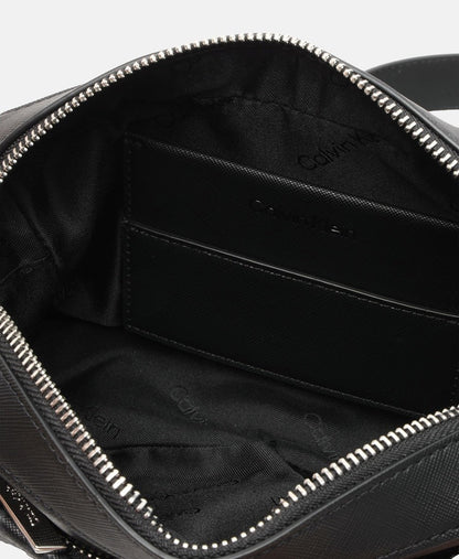 Calvin Klein taška messenger Černá 3