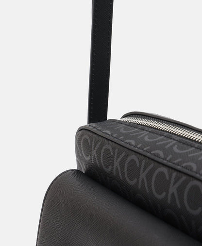 Calvin Klein taška messenger Černá 2