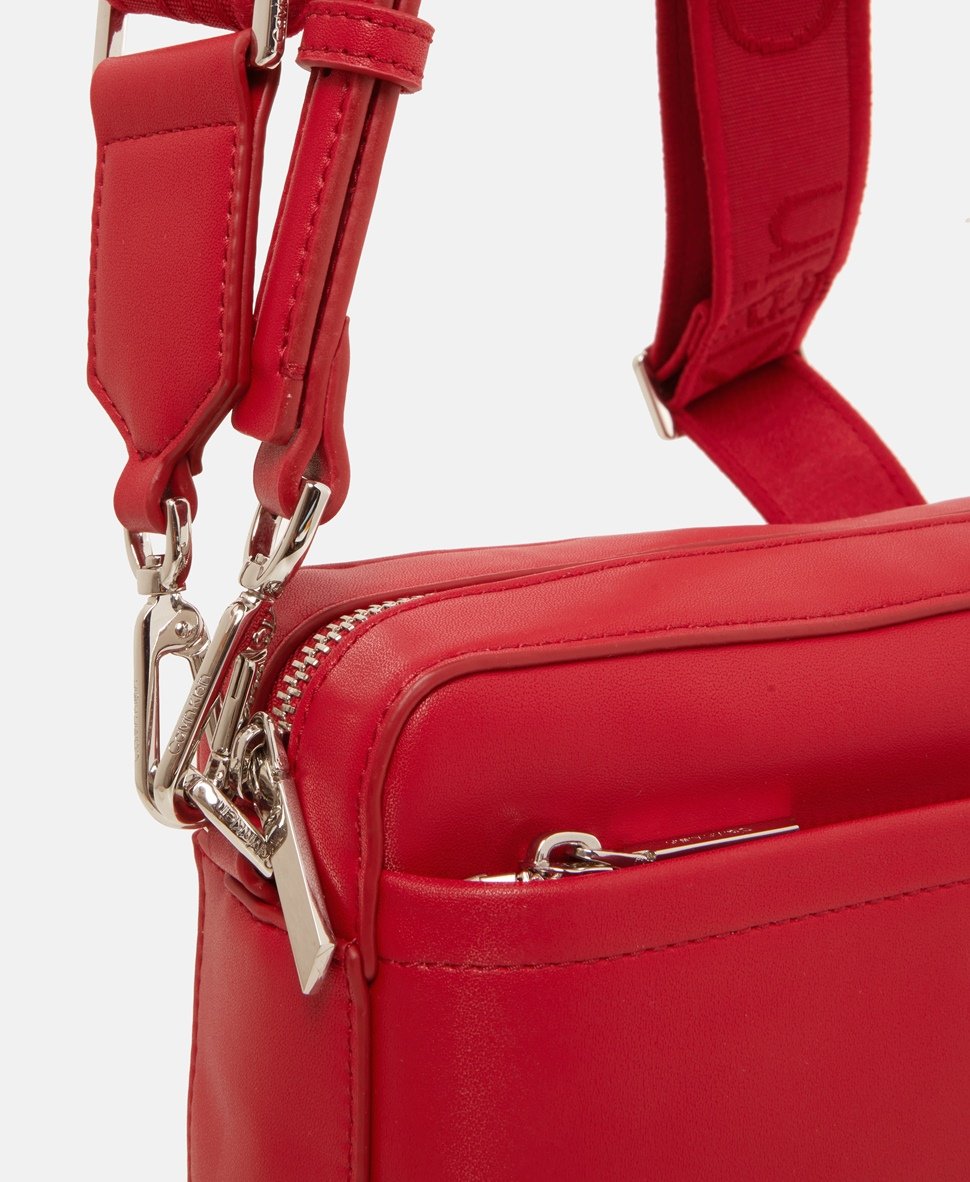 Calvin Klein taška messenger Červená 2
