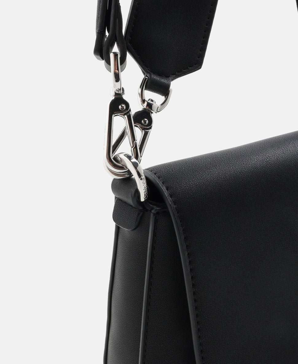 Calvin Klein kabelka přes rameno Černá 2