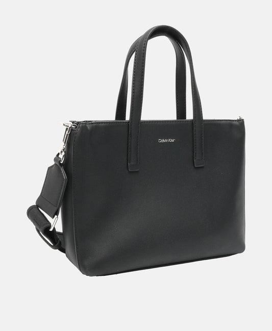 Calvin Klein kabelka Černá 1