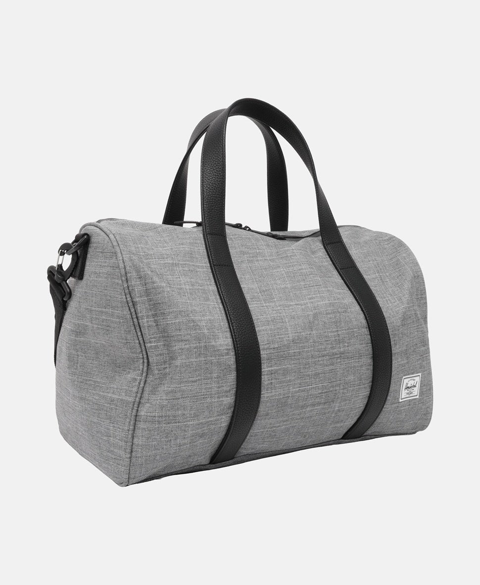 Herschel taška weekender Tmavě šedá 1