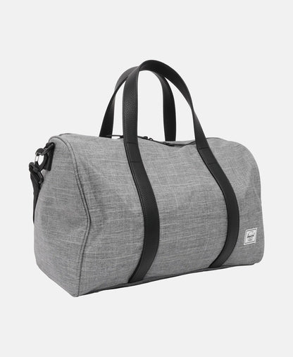Herschel taška weekender Tmavě šedá 1