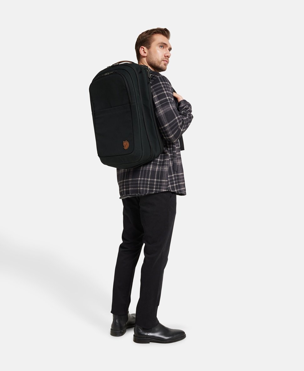 Fjällräven batoh Černá 5