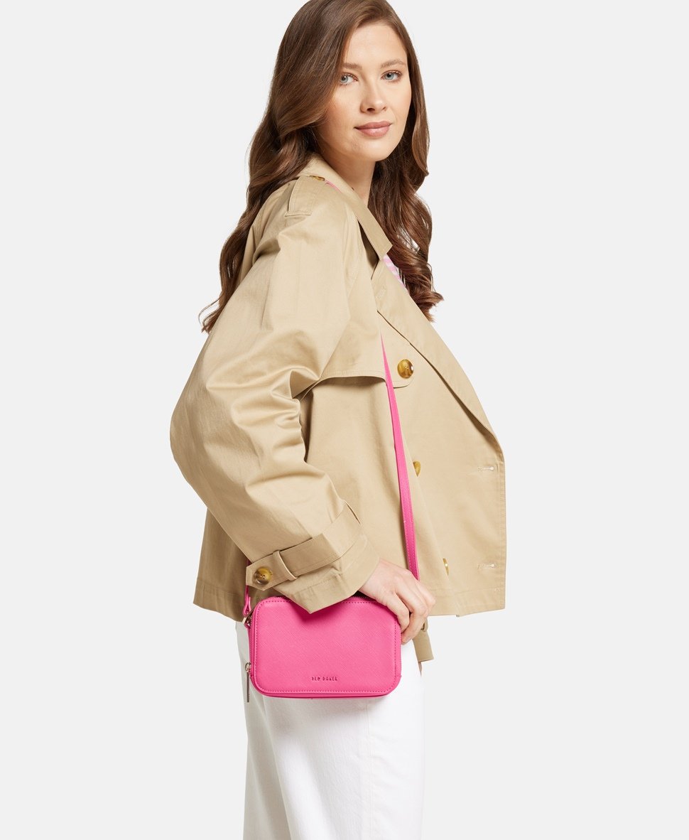 Ted Baker taška messenger Růžová 5