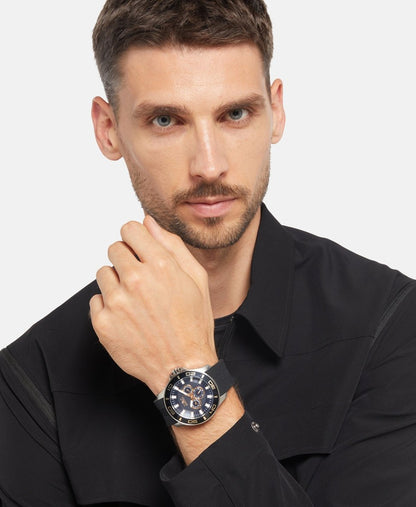 Invicta hodinky Stříbrná 5