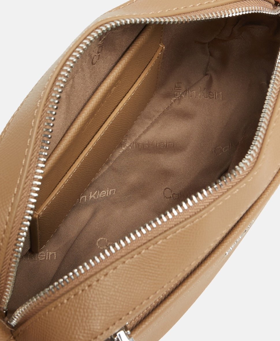 Calvin Klein taška messenger Béžová 3