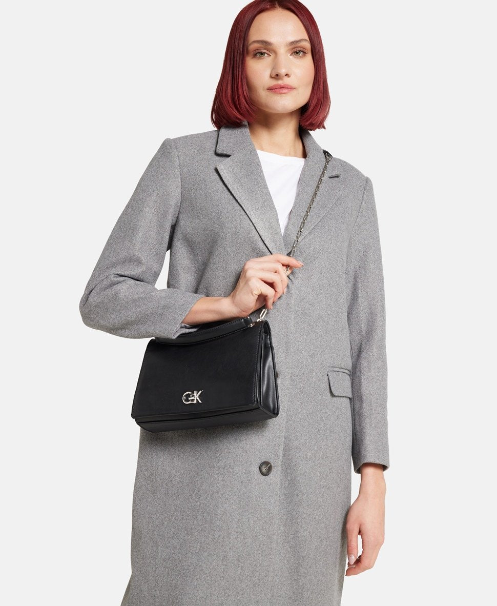 Calvin Klein kabelka přes rameno Černá 5