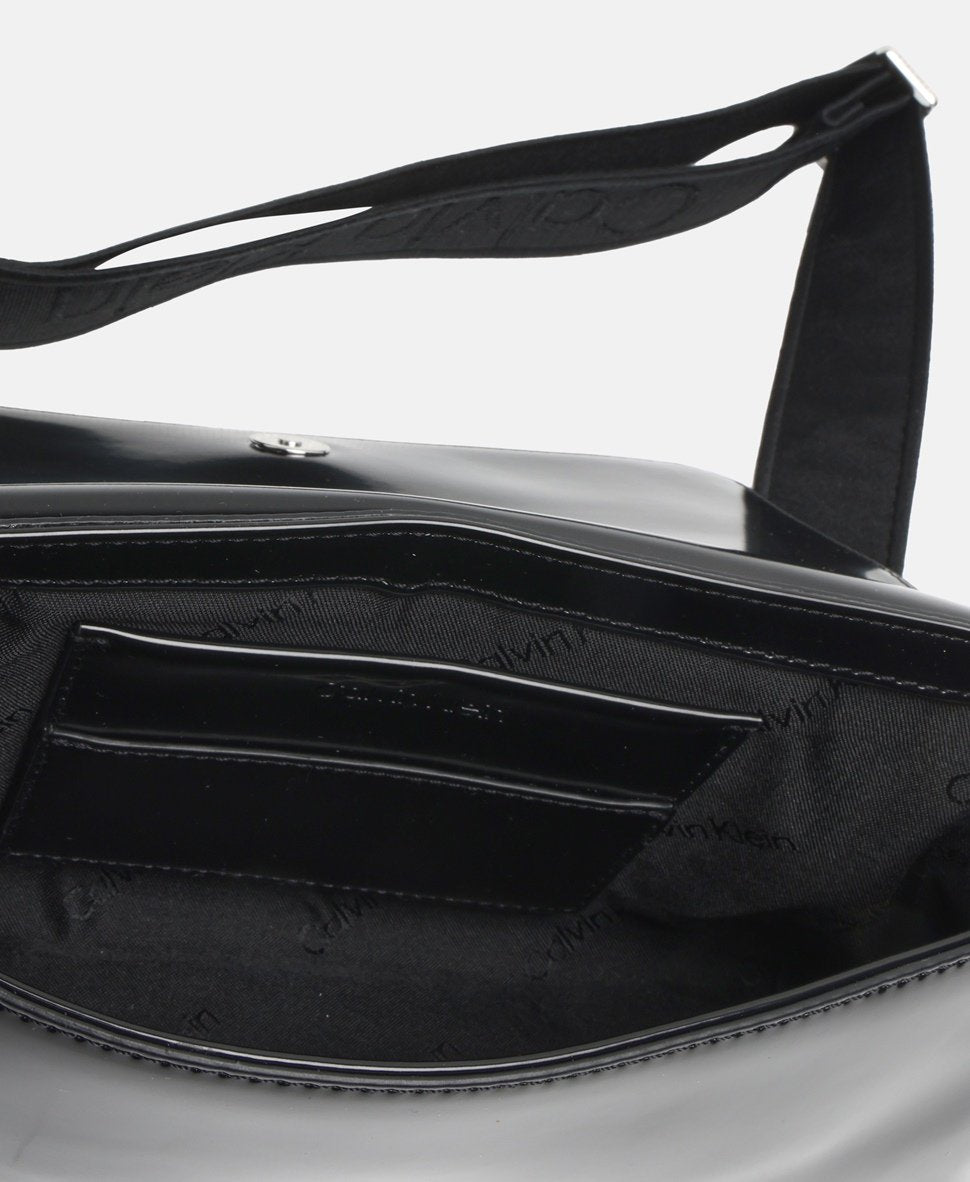 Calvin Klein kabelka přes rameno Černá 3