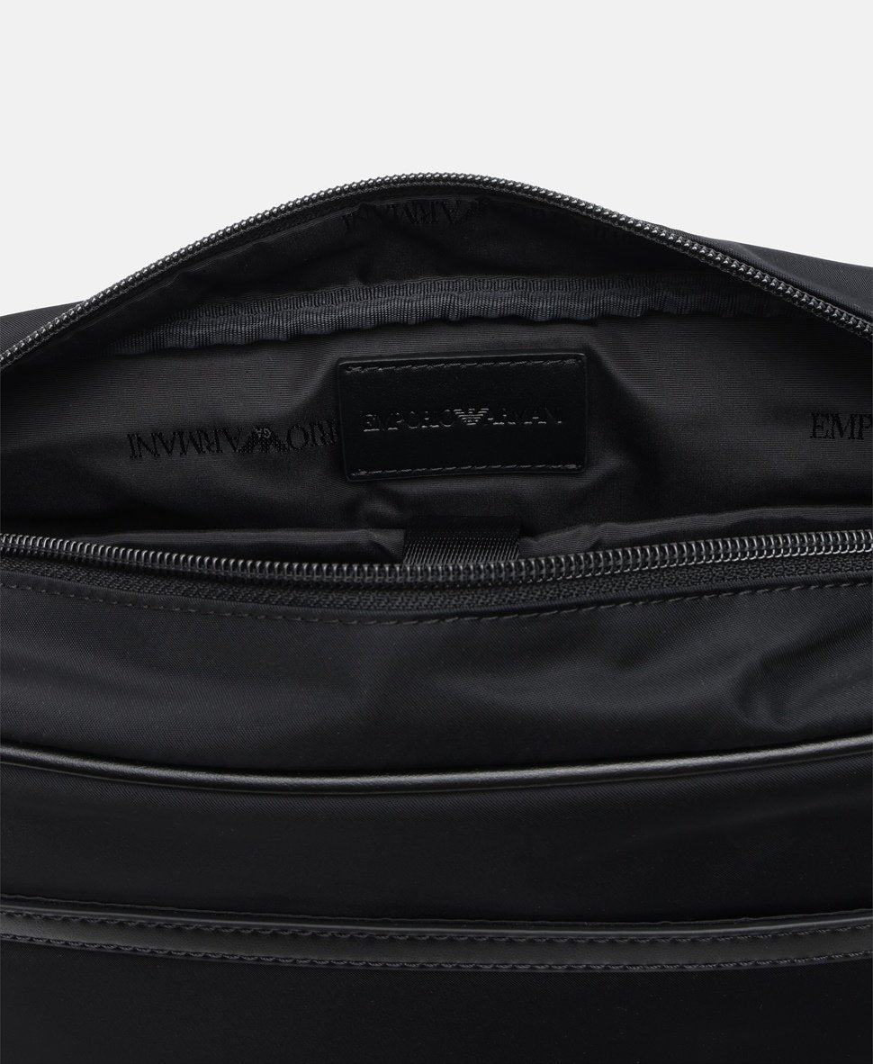 Emporio Armani brašna na notebook Černá 3