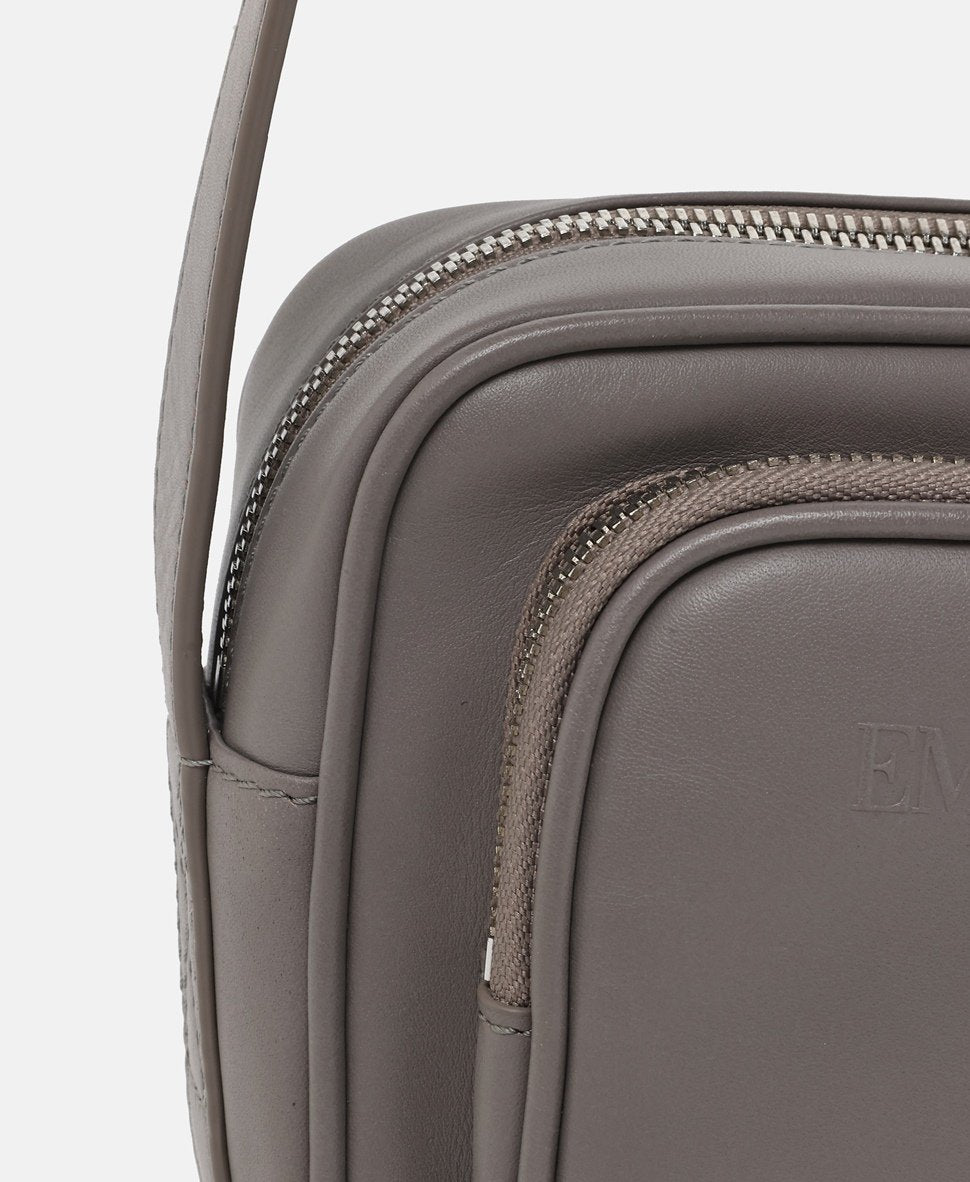 Emporio Armani kabelka přes rameno Šedá 2