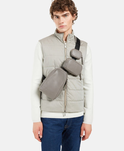 Emporio Armani Kožená messenger taška Šedá 5