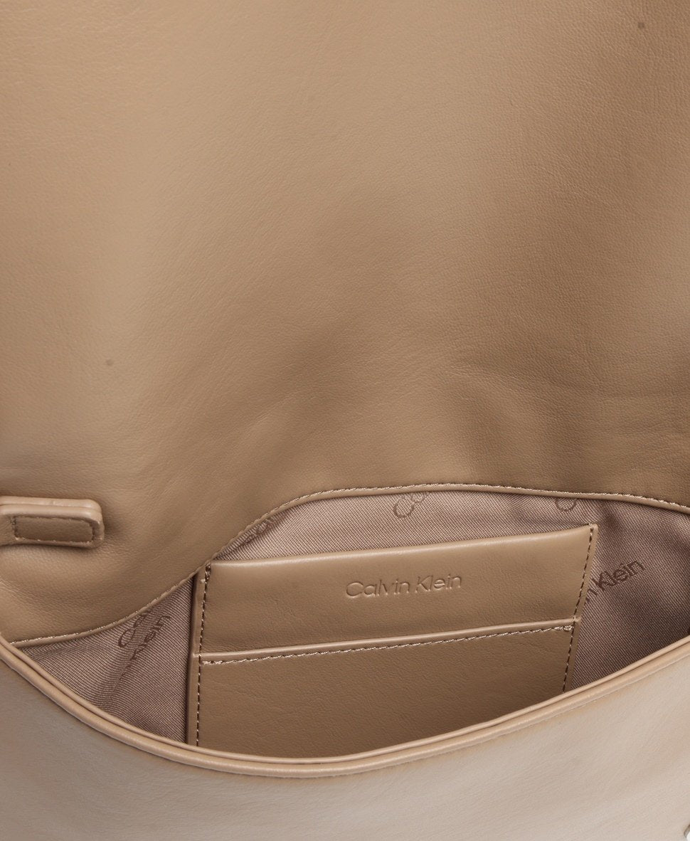 Calvin Klein kabelka přes rameno Šedá 3