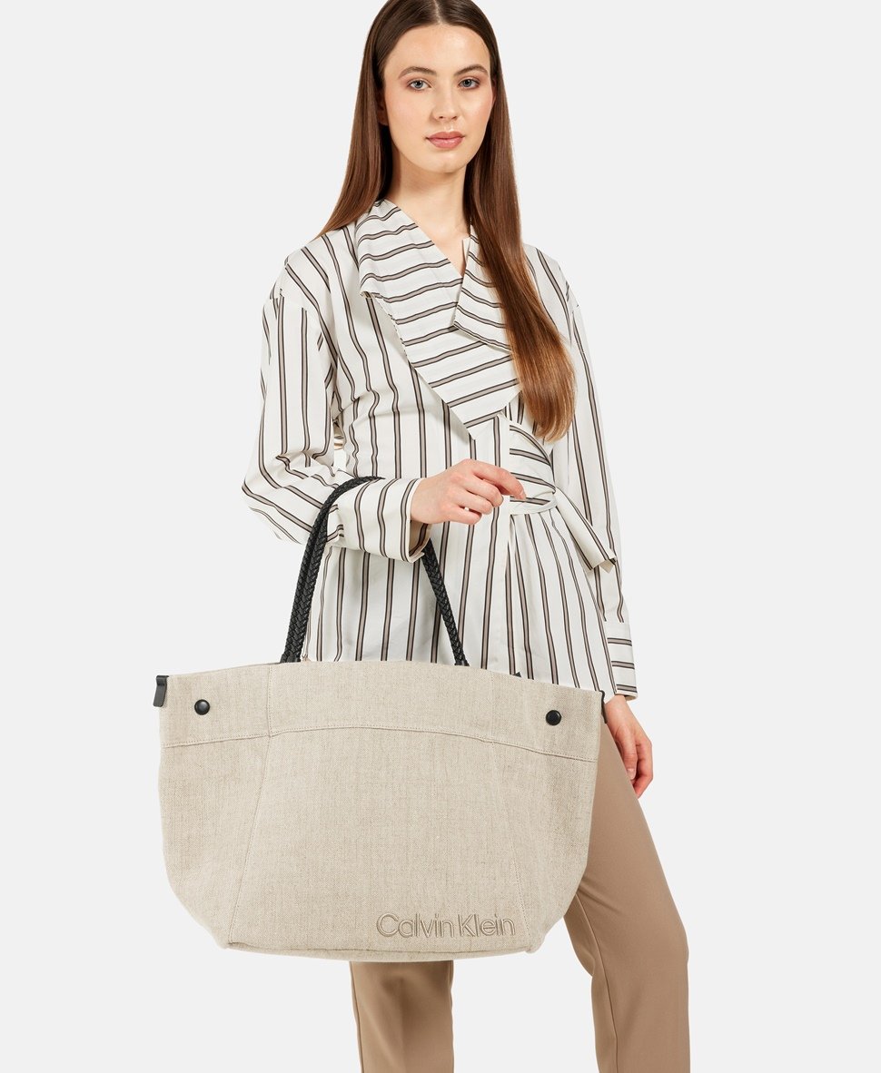 Calvin Klein kabelka shopper Jěmně béžová 5