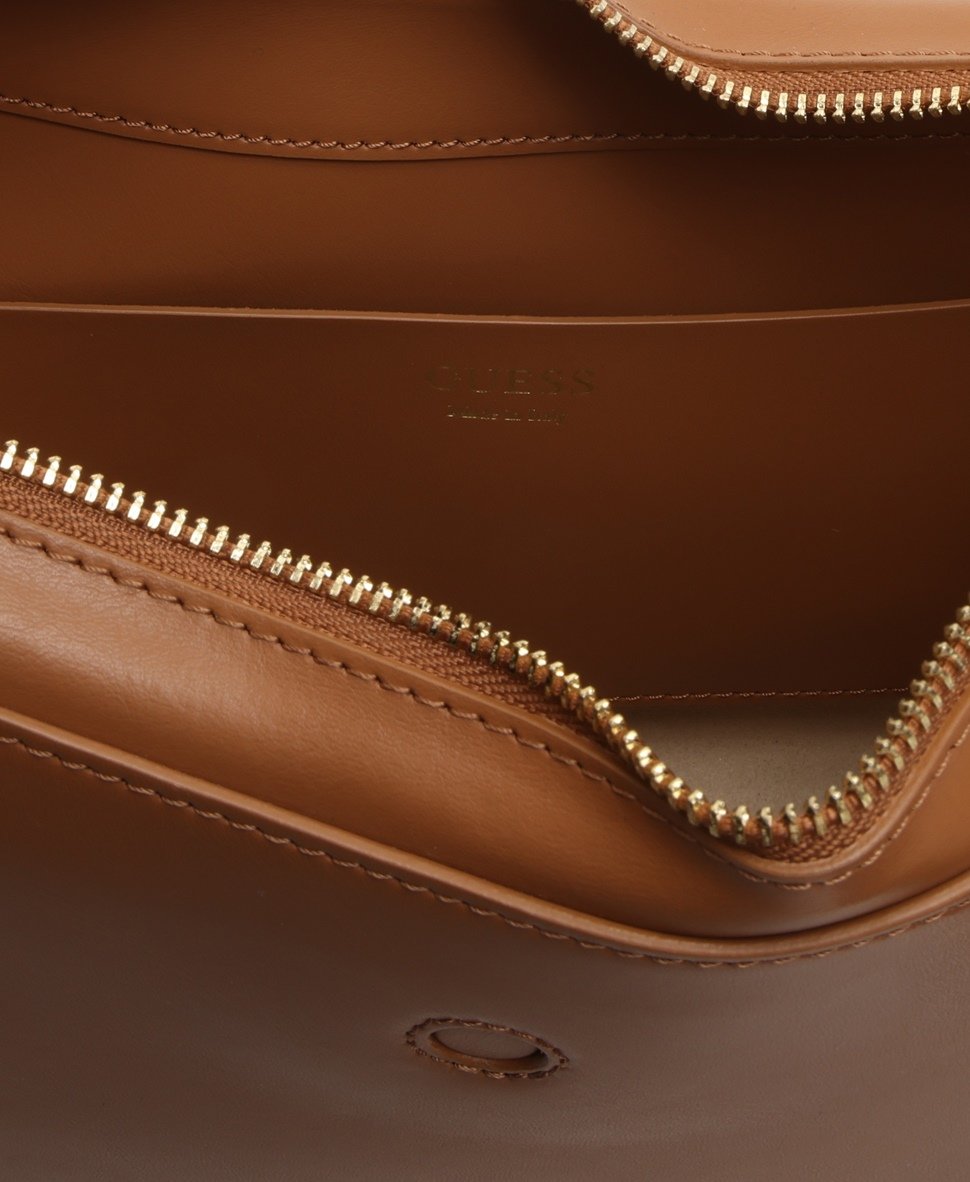 Guess kabelka přes rameno Hnědá 3