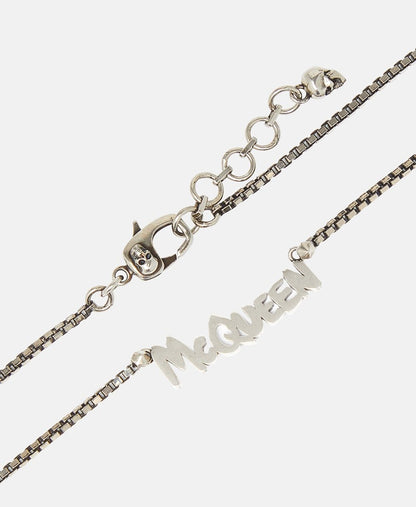 Alexander McQueen řetízek s přívěskem Šedá 2
