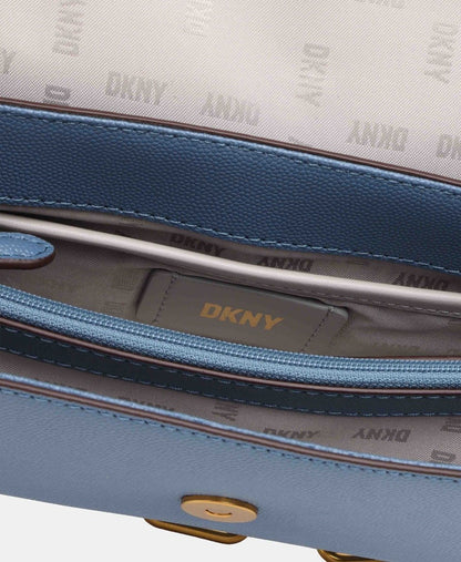 DKNY psaníčko Stříbrná 3