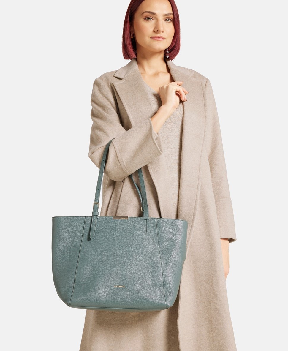 Coccinelle kožená kabelka shopper Zelená 5