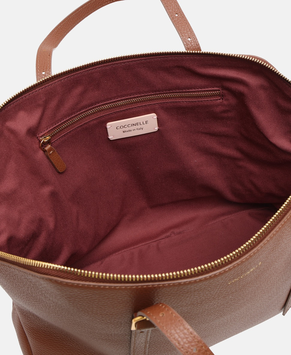 Coccinelle kožená kabelka shopper Koňaková 3