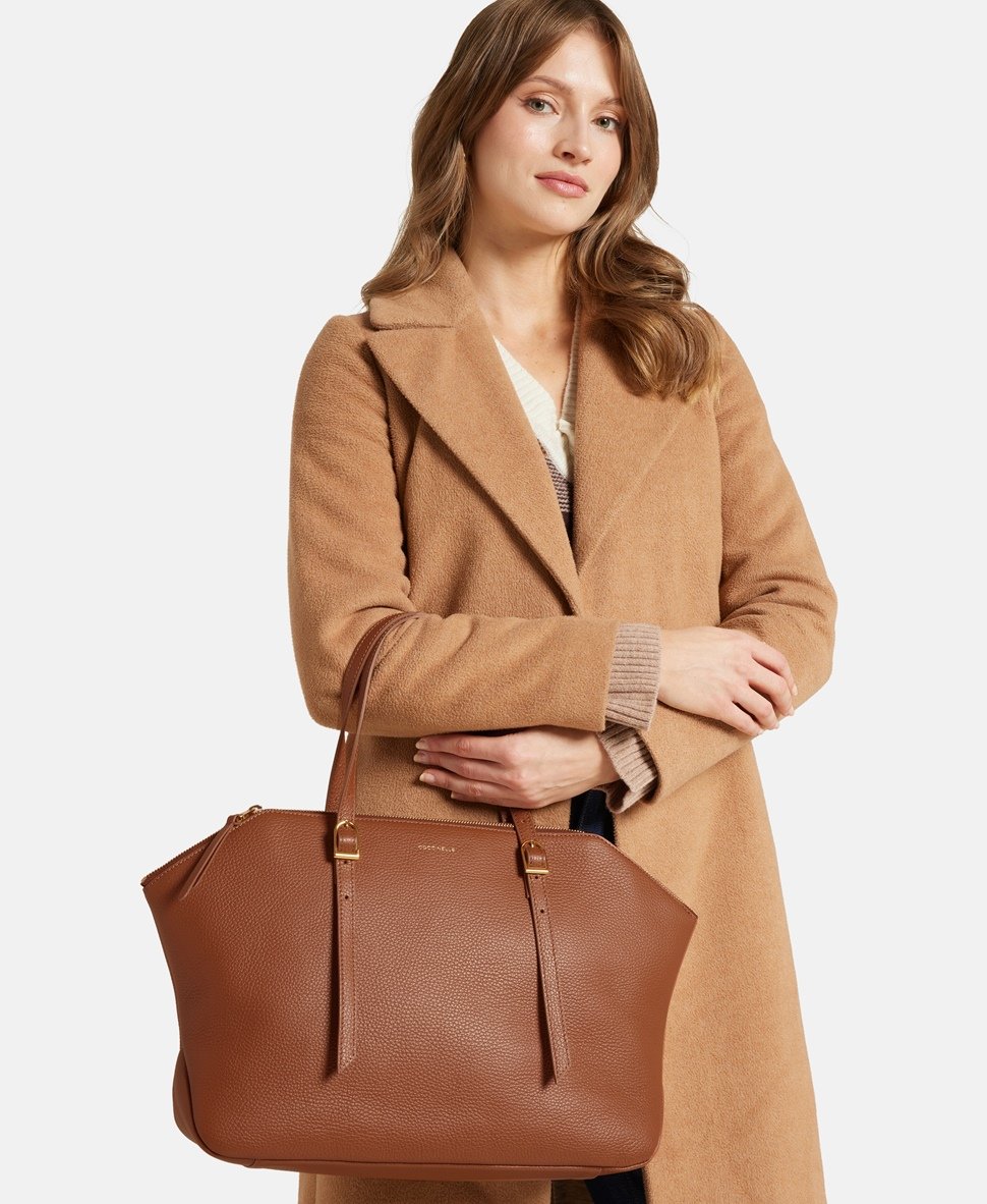 Coccinelle kožená kabelka shopper Koňaková 5