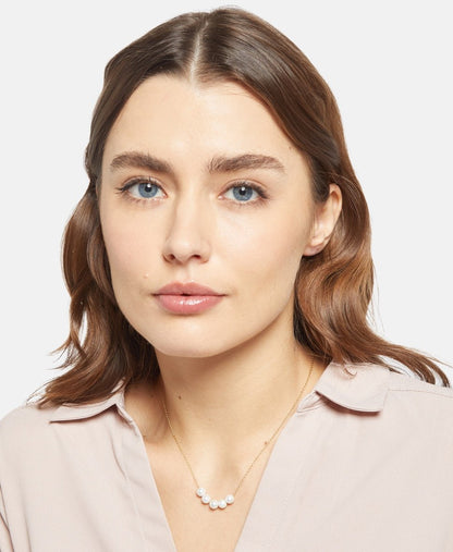 Lawrence Grey Jewelry náhrdelník s perlovým přívěskem Zlatá 3
