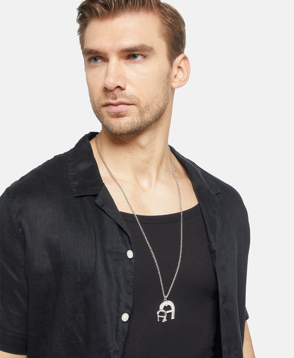 Aigner řetízek s přívěskem Stříbrná 4