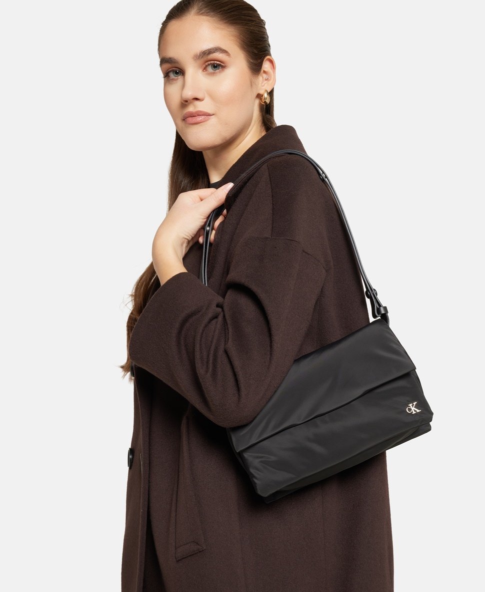 Calvin Klein Jeans kabelka přes rameno Černá 5