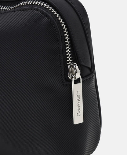 Calvin Klein psaníčko Černá 2