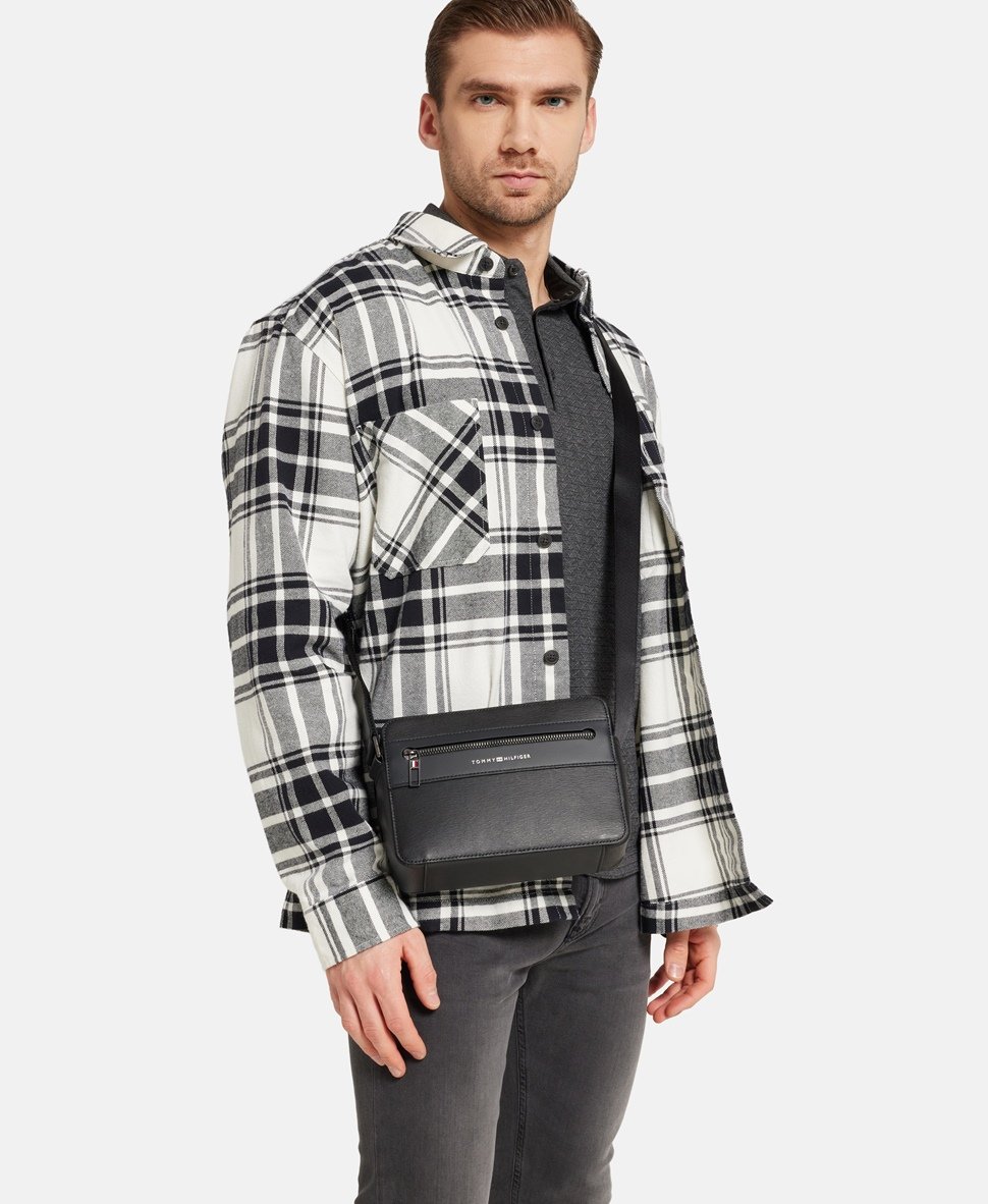 Tommy Hilfiger Kožená messenger taška Černá 5