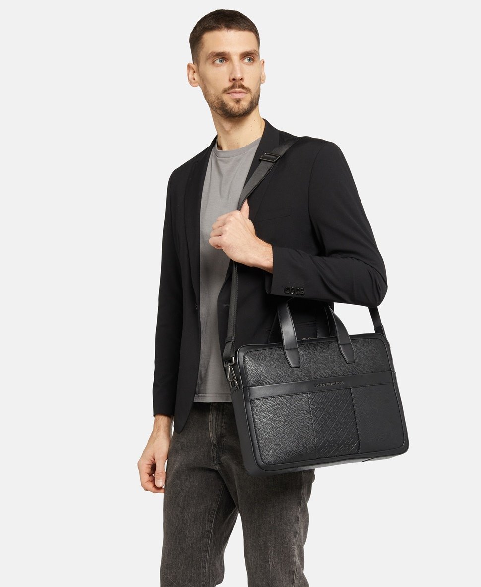Tommy Hilfiger brašna na notebook Černá 5