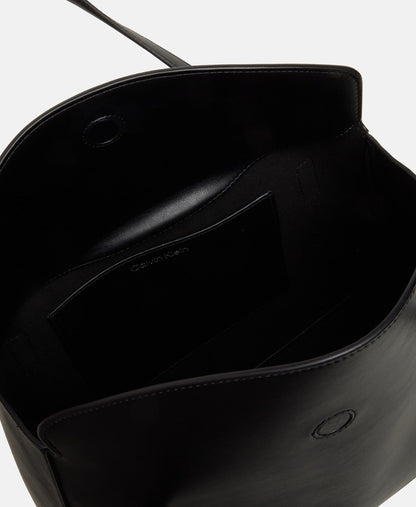 Calvin Klein kabelka tote Černá 3