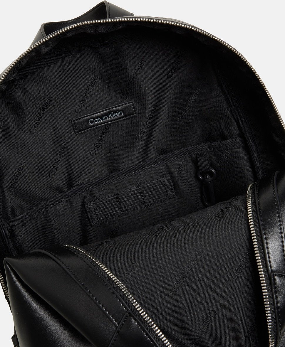 Calvin Klein batoh Černá 3