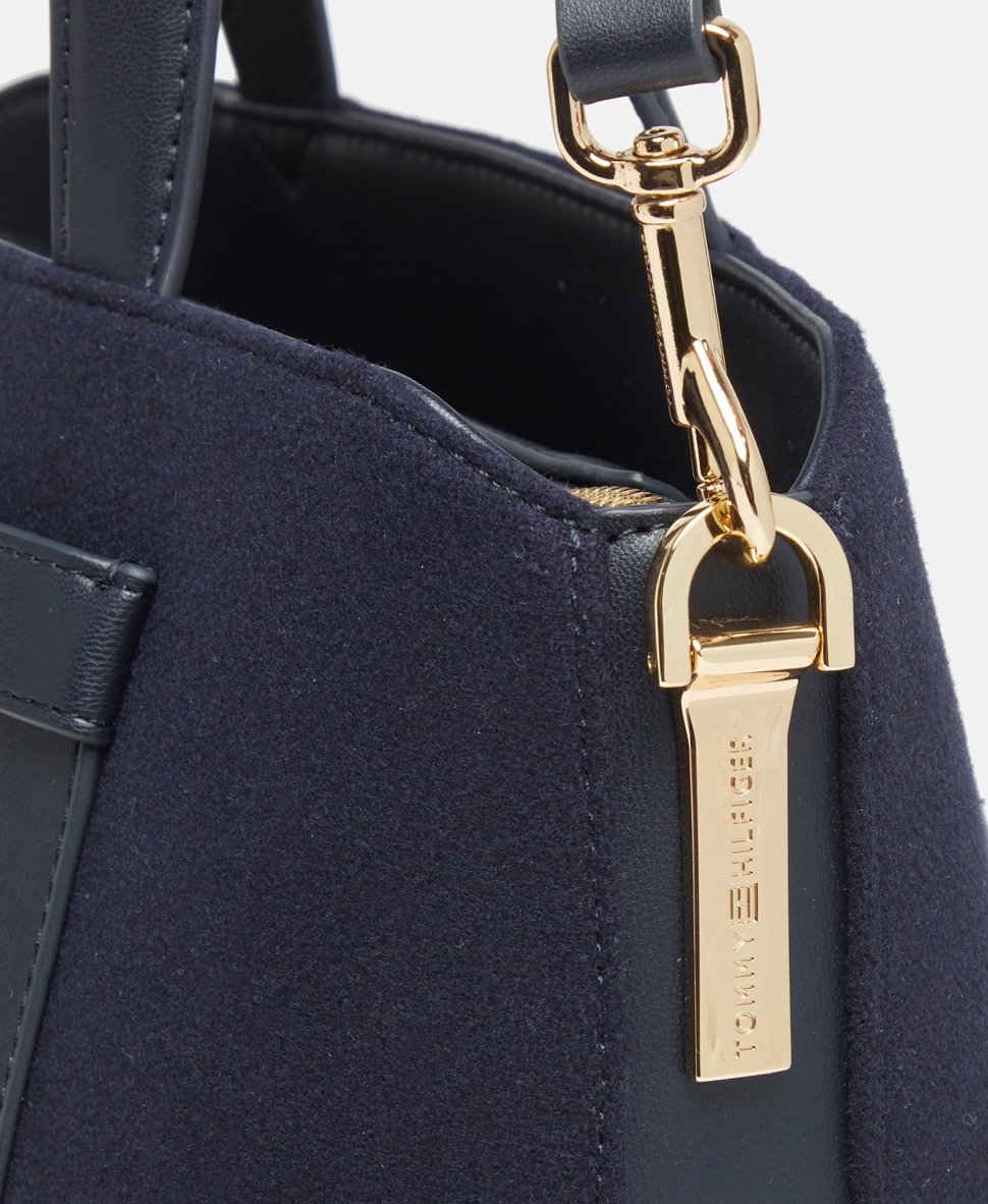 Tommy Hilfiger kabelka Tmavě modrá 2
