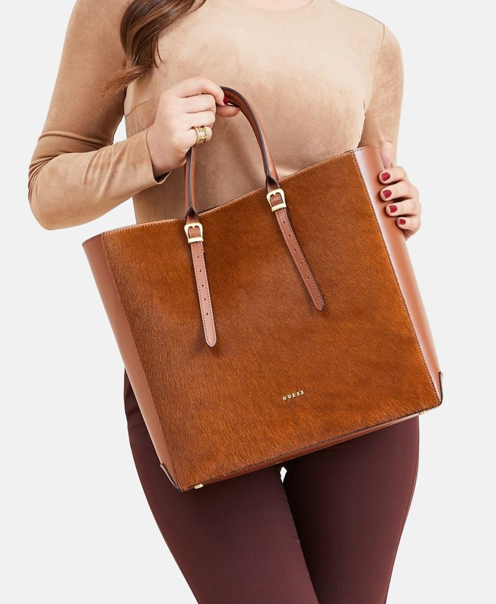 Guess kožená kabelka tote Hnědá 4