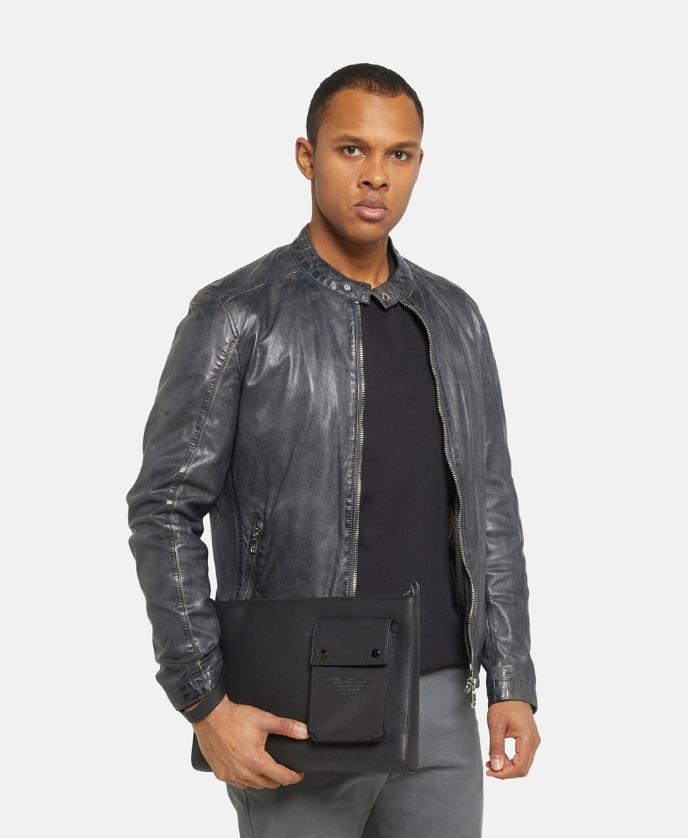 Emporio Armani psaníčko Černá 5