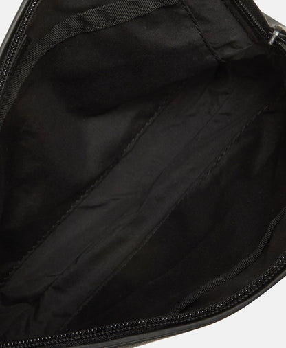 Calvin Klein taška na prádlo Černá 3
